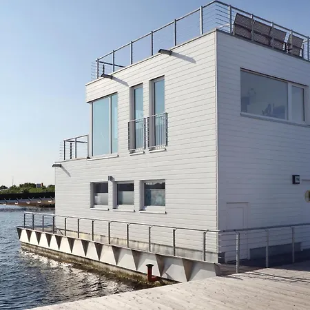 Botel Captain Jack Sparrow 5*