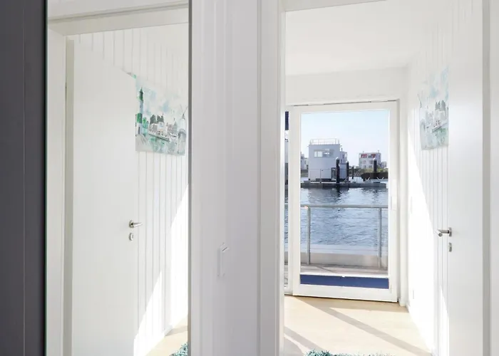 Captain Jack Sparrow Botel 5*