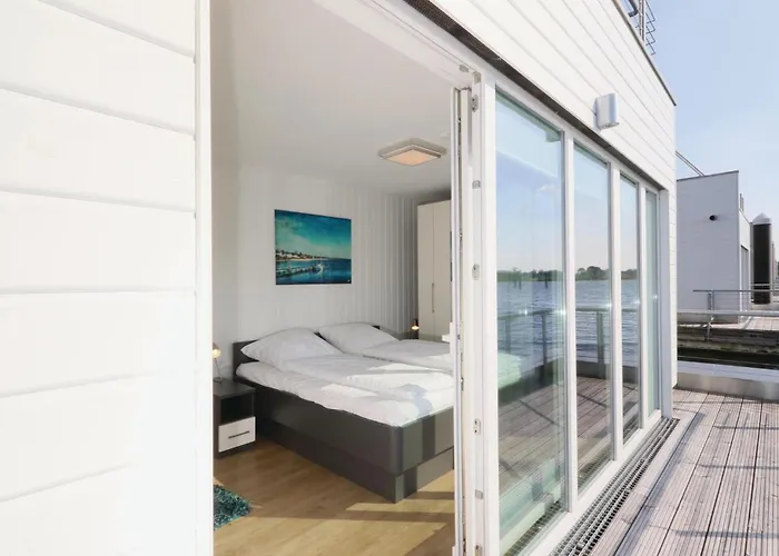 Captain Jack Sparrow Botel 5*