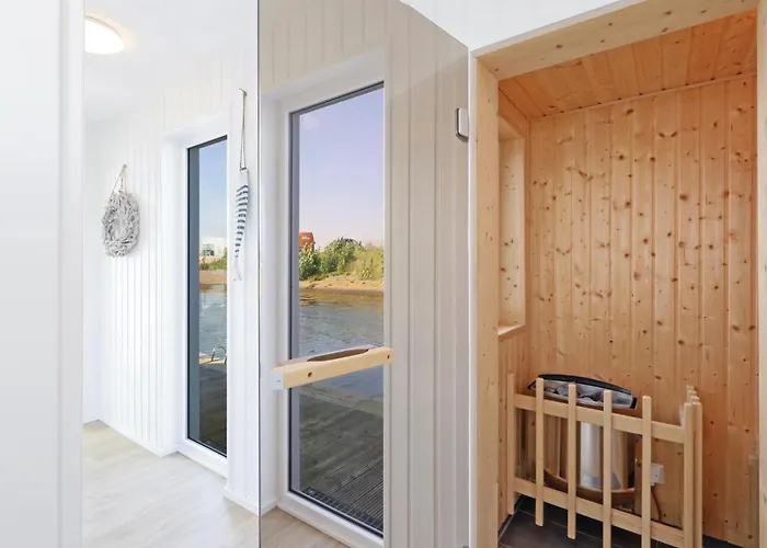 Captain Jack Sparrow Botel